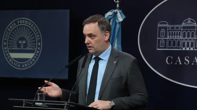 adorni conferencia departamentos