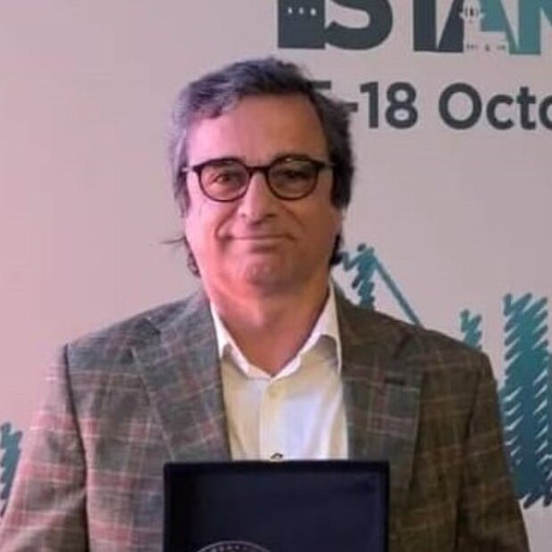 frugoni milei politica corrupción renuncia
